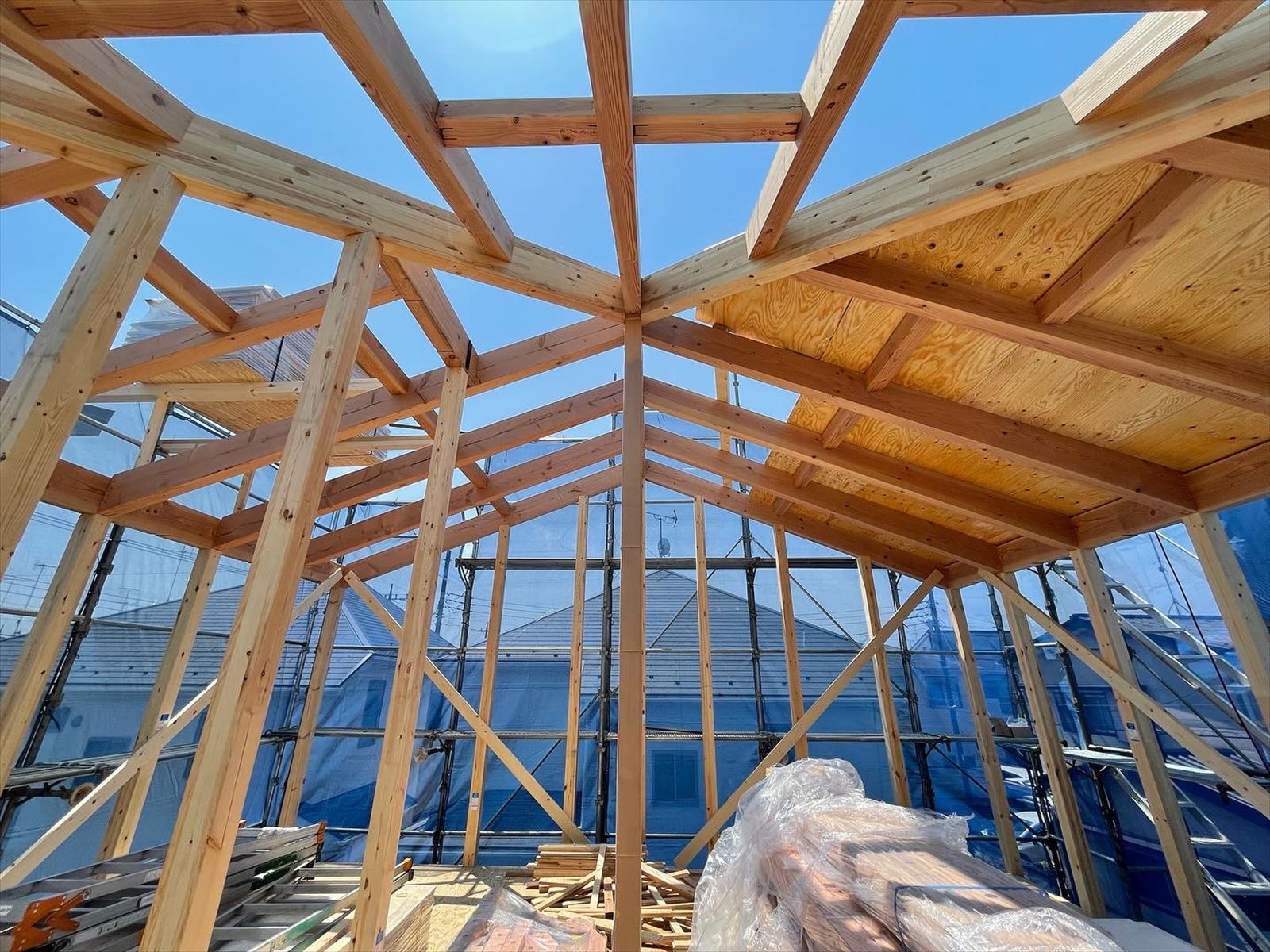 瀬谷のエスネル‐4】祝上棟。『構造体の美しさ。窓の確認。』夢が叶う