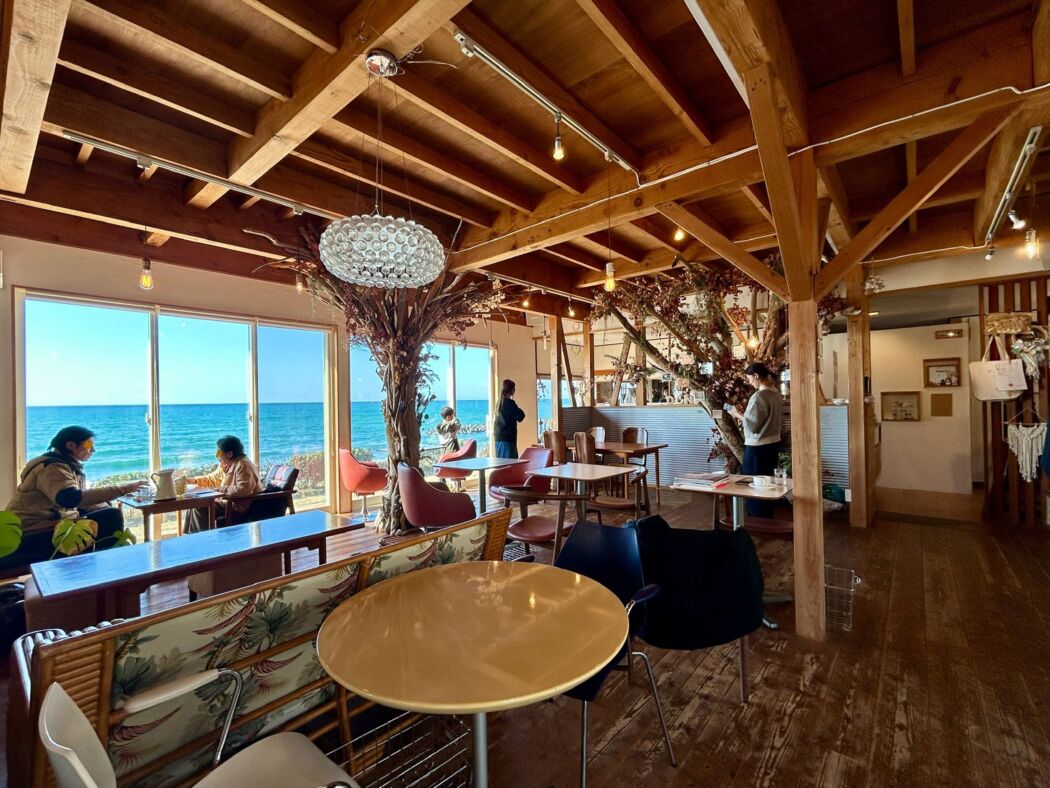 【Photo】『海カフェドナ、イトウヤカフェ、ランプリール、日月カフェ。』－心安らぐ居場所の探求－