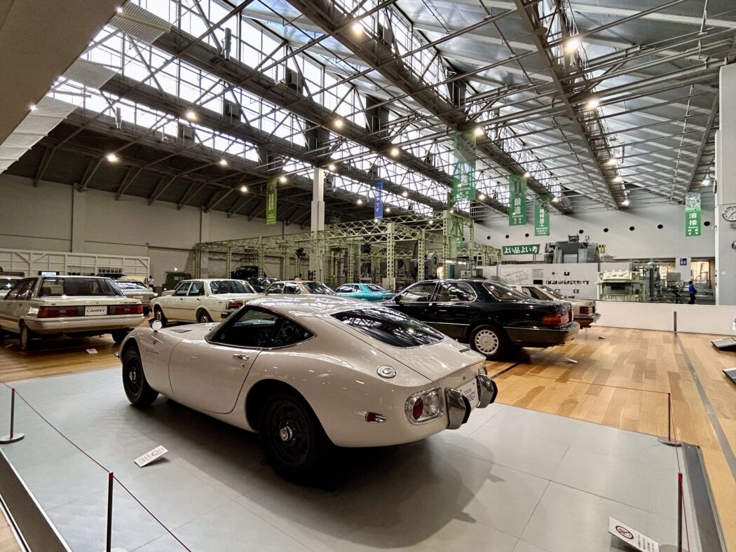 design】トヨタ2000GT『曲線デザインの美しさ。』トヨタ博物館