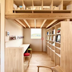 【秘訣】LDK近接のキッズワークスペース『作業室を家族の特別な空間に昇華する。』－ワークWIC+家族室－
