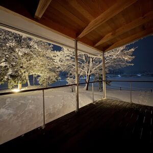 【暮らし】自邸-冬の森『白銀世界-雪遊び-ライトアップ。』自然と共に生きる。－苦労と幸福の表裏一体－