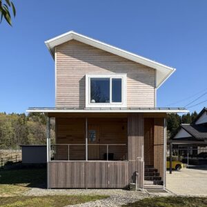 【秘訣】杉板外壁の経年変化『ふるびる楽しみ-愛着のある暮らし。』杉板特徴まとめ。case.自邸-築1年。